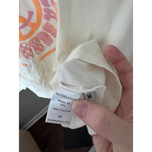 Daydreamer Graphic Smiley Face T Shirt Size Medium - Picture 3 of 3